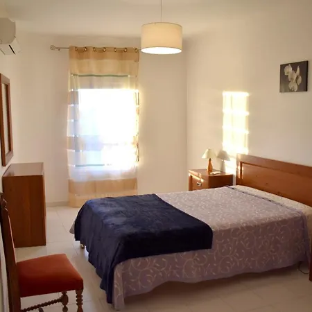 Apartamento With 2 Bedrooms In With Wonderful Sea View Shared Pool Enclosed Garden 150 M From The Beach