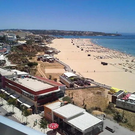 Apartmán With 2 Bedrooms In With Wonderful Sea View Shared Pool Enclosed Garden 150 M From The Beach Portimão