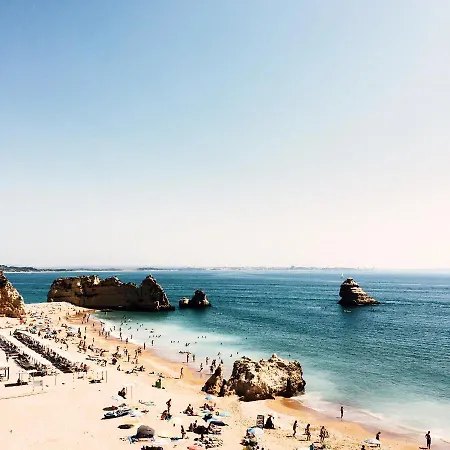 Apartmán With 2 Bedrooms In With Wonderful Sea View Shared Pool Enclosed Garden 150 M From The Beach *