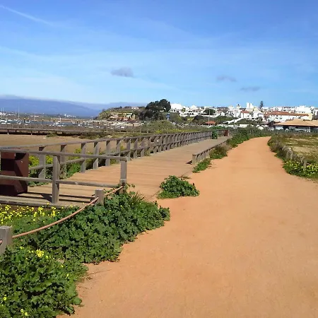 Apartmán With 2 Bedrooms In With Wonderful Sea View Shared Pool Enclosed Garden 150 M From The Beach *