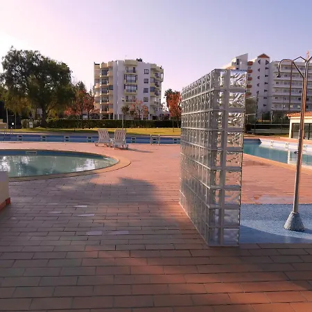 With 2 Bedrooms In With Wonderful Sea View Shared Pool Enclosed Garden 150 M From The Beach * Portimão